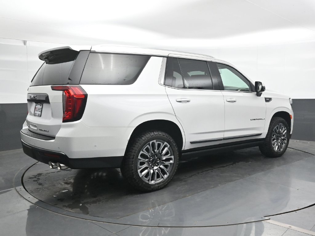 Used 2023 GMC Yukon Denali Ultimate AWD/4WD image 2
