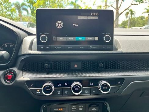 Used 2025 Honda CR-V EX image 9