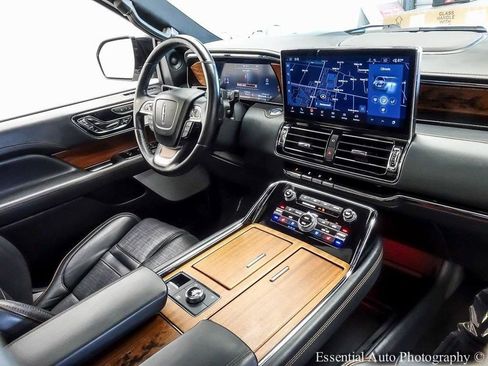 Used 2022 Lincoln Navigator L Black Label AWD/4WD image 32