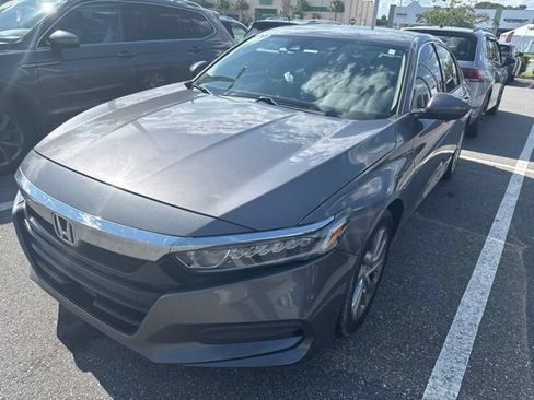 Used 2018 Honda Accord LX image 3