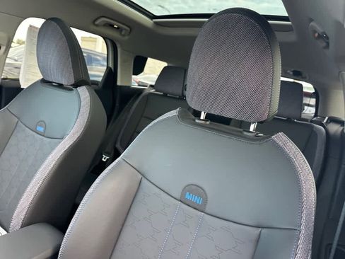 Used 2025 MINI Cooper Countryman S w/ Comfort Package Max image 18