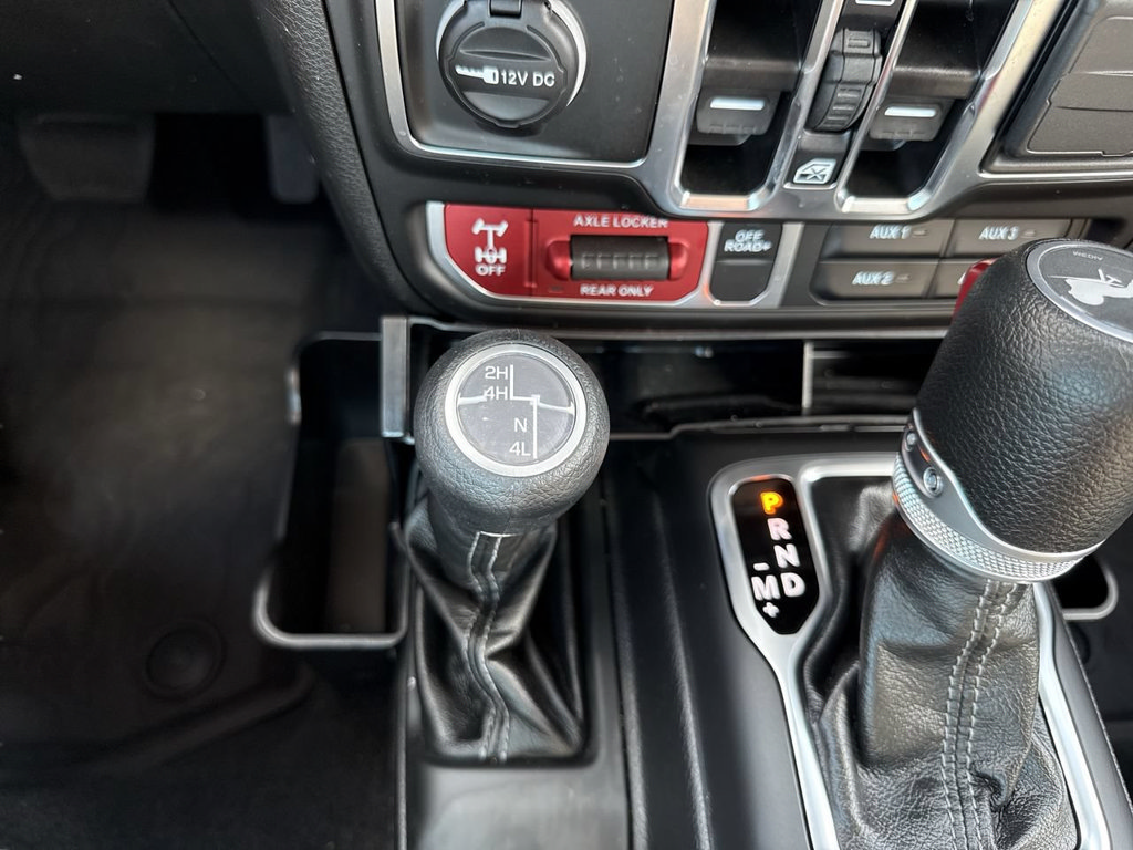 Used 2025 Jeep Wrangler Unlimited Sport AWD/4WD image 20
