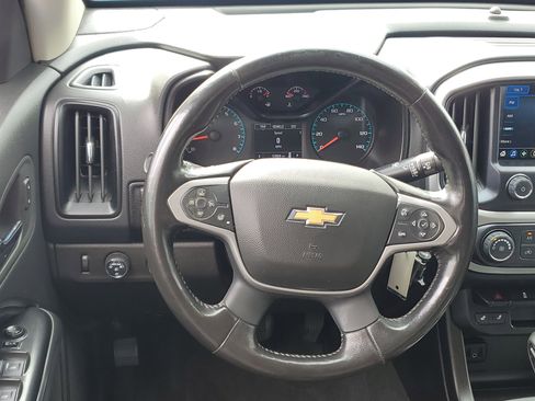 Used 2022 Chevrolet Colorado LT w/ Trail Boss Package image 12