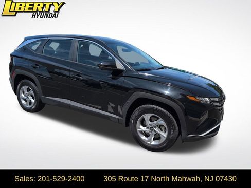 Certified 2024 Hyundai Tucson SE AWD/4WD image 1