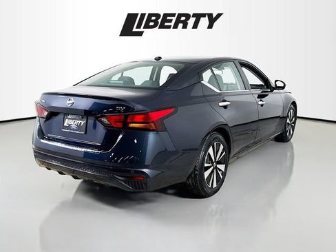 Used 2022 Nissan Altima 2.5 SV image 7