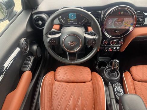 Used 2023 MINI Cooper S w/ Signature Upholstery Package FWD image 19