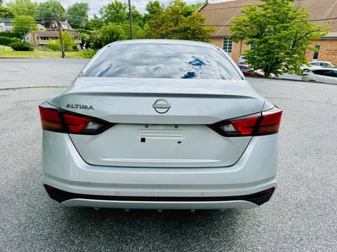 Used 2023 Nissan Altima 2.5 S FWD image 6