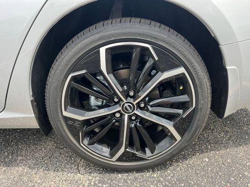 New 2025 Nissan Altima 2.5 SR w/ SR Premium Package image 10