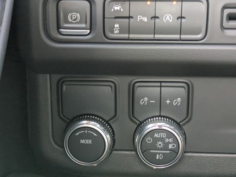 Used 2023 GMC Yukon SLT image 22