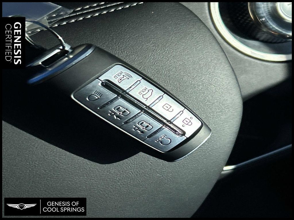 Used 2025 Genesis GV70 3.5T Sport w/ Sport Advanced Package AWD/4WD image 38