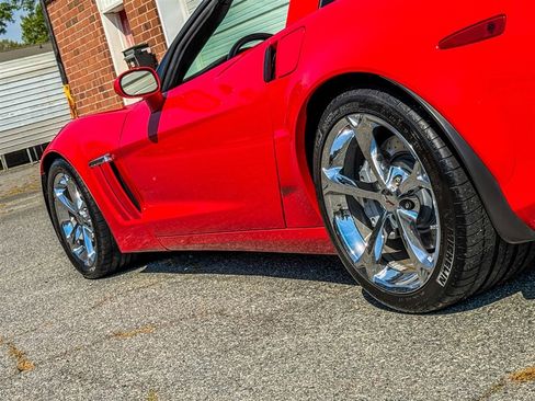 Used 2010 Chevrolet Corvette Grand Sport w/ Preferred Equipment Group image 27