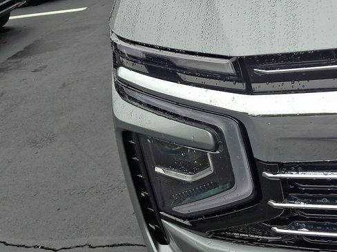 Used 2025 Chevrolet Tahoe LT w/ Comfort Package RWD image 9