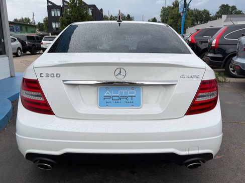 Used 2014 Mercedes-Benz C 300 4MATIC Sedan image 3