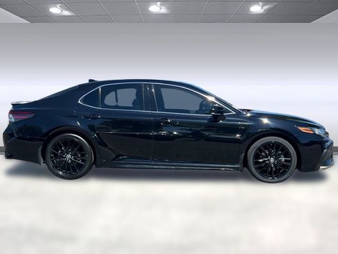 Used 2024 Toyota Camry XSE FWD image 7