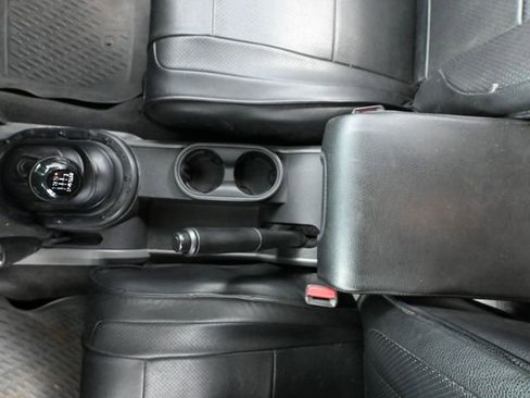 Used 2008 Jeep Wrangler Unlimited Sahara image 25