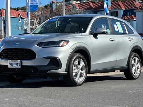 Used 2025 Honda HR-V LX image 7