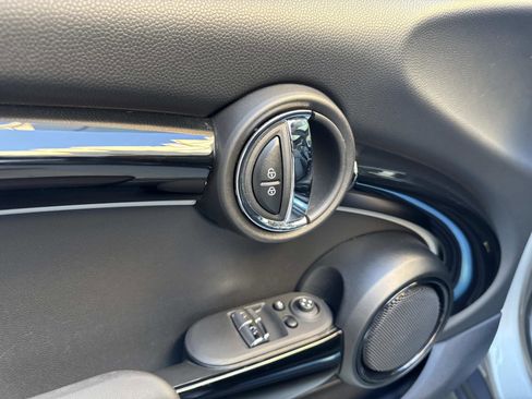 Certified 2024 MINI Cooper S image 11