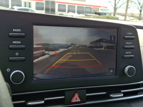 Certified 2023 Hyundai Elantra SEL image 15