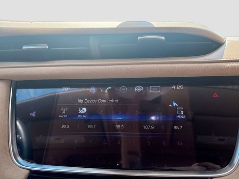 Used 2017 Cadillac XT5 Platinum w/ Driver Assist Package AWD/4WD image 29