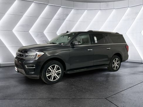 Used 2024 Ford Expedition Max Limited AWD/4WD image 3