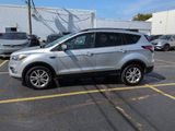 Used 2017 Ford Escape SE w/ Equipment Group 201A image 3