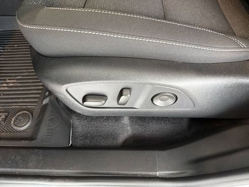 New 2026 Chevrolet Traverse LT w/ Sun and Wheel Package image 23