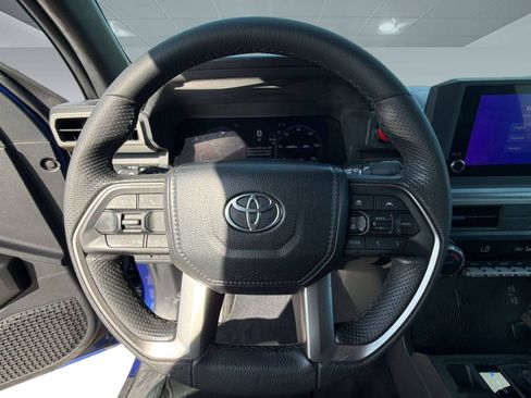 Used 2024 Toyota Tacoma TRD Sport RWD image 11