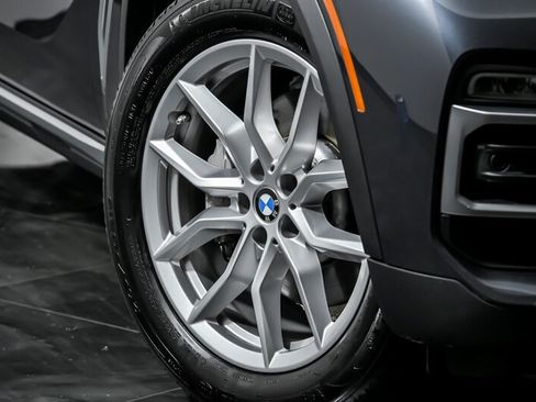 Used 2019 BMW X5 xDrive40i AWD/4WD image 3