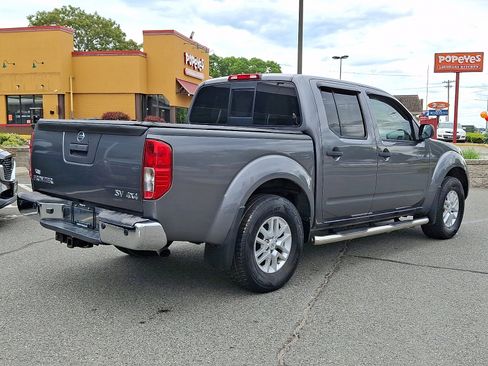 Certified 2019 Nissan Frontier SV w/ Value Truck Package AWD/4WD image 7