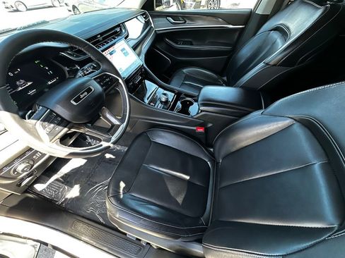 Used 2022 Jeep Grand Cherokee Limited 4xe w/ MOPAR Finishing Package AWD/4WD image 14