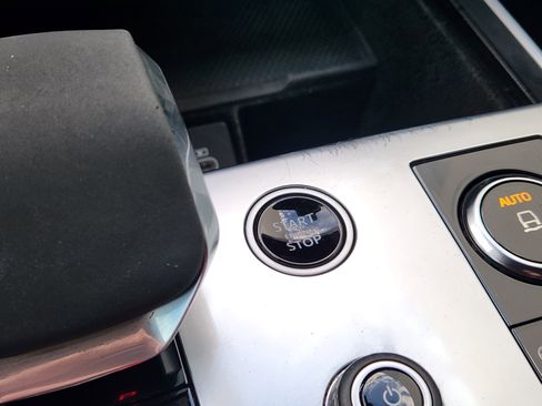 Used 2023 Land Rover Range Rover SE image 22