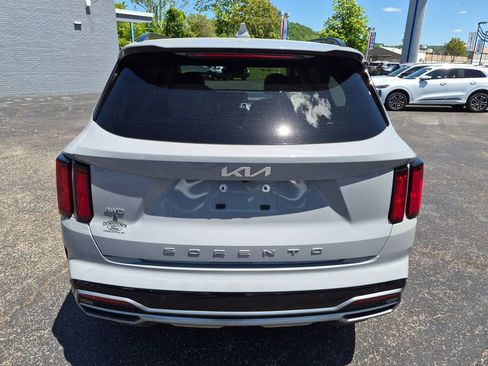 Used 2022 Kia Sorento SX AWD/4WD image 4