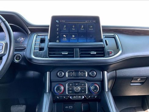 Used 2023 Chevrolet Suburban Z71 w/ Z71 Off-Road Package image 19