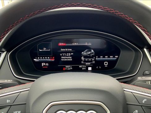 Certified 2025 Audi SQ5 Prestige image 26