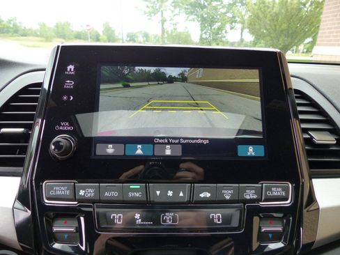 Used 2024 Honda Odyssey Sport image 32