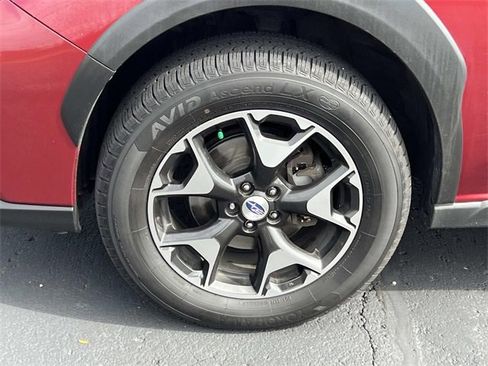 Used 2018 Subaru Crosstrek 2.0i Premium w/ Eyesight System image 10