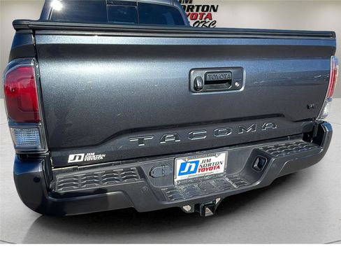Used 2023 Toyota Tacoma TRD Sport image 12