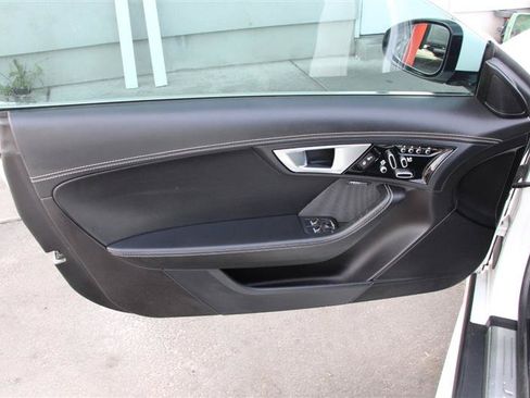 Used 2016 Jaguar F-TYPE R AWD/4WD image 17