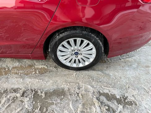 Used 2014 Ford Fusion Energi Titanium w/ Driver Assist Package image 43