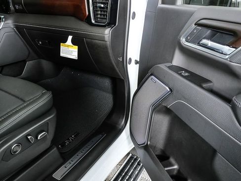 New 2026 GMC Sierra 2500 Denali w/ Denali Reserve Package image 26