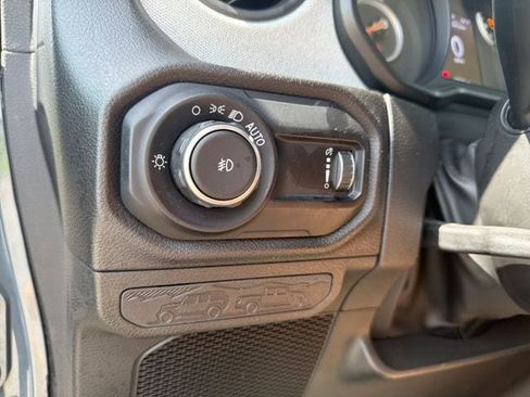 Used 2024 Jeep Wrangler Unlimited Sport AWD/4WD image 32