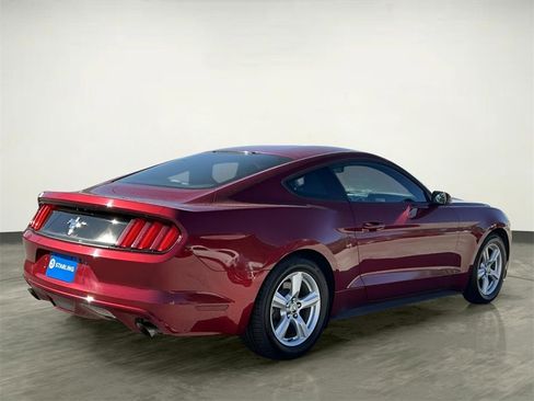 Used 2015 Ford Mustang Coupe image 10
