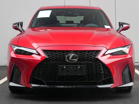 Used 2023 Lexus IS 500 RWD image 7