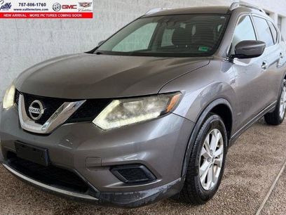 Used 2016 Nissan Rogue SV
