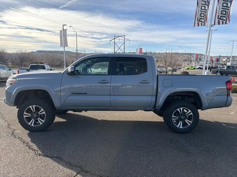 Certified 2019 Toyota Tacoma TRD Sport image 4