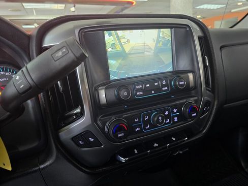 Used 2019 Chevrolet Silverado 1500 LT w/ All Star Edition AWD/4WD image 23