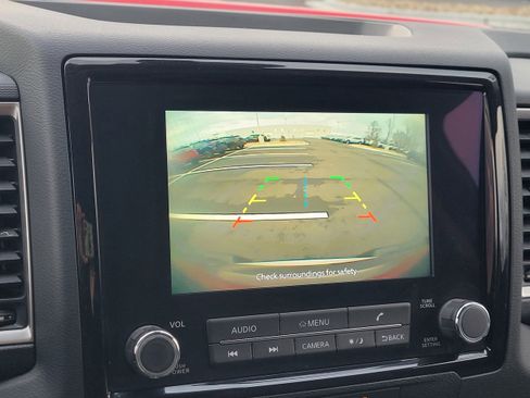 Used 2022 Nissan Frontier SV image 24