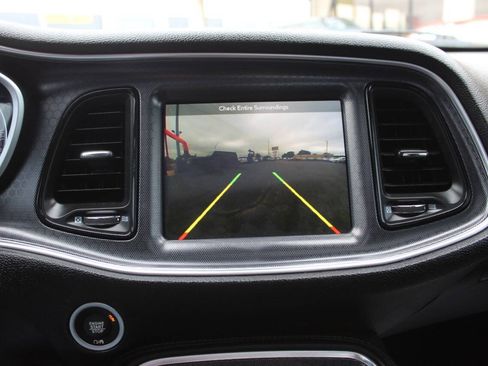Used 2018 Dodge Challenger GT w/ GT Interior Package AWD/4WD image 19