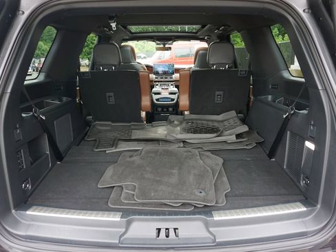 Used 2024 Lincoln Navigator Reserve AWD/4WD image 54