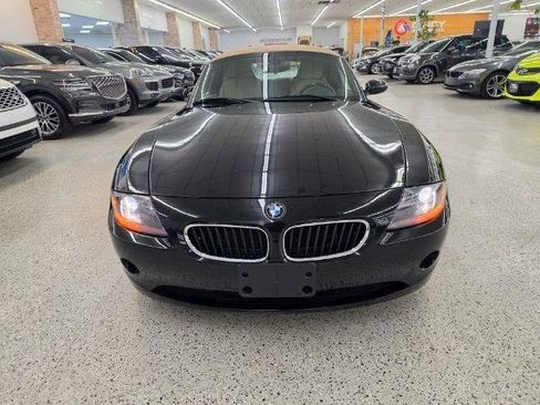Used 2005 BMW Z4 2.5i RWD image 2